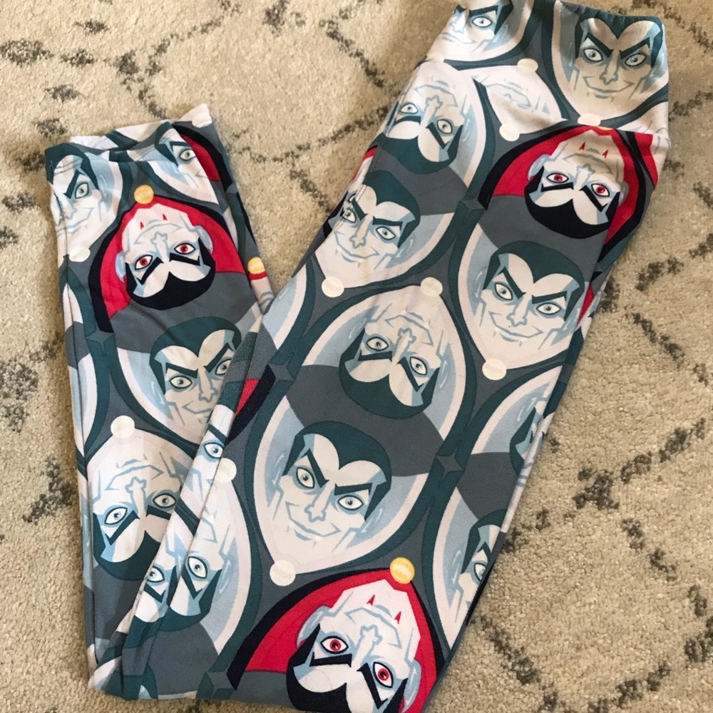 Dracula Lularoe leggings OS